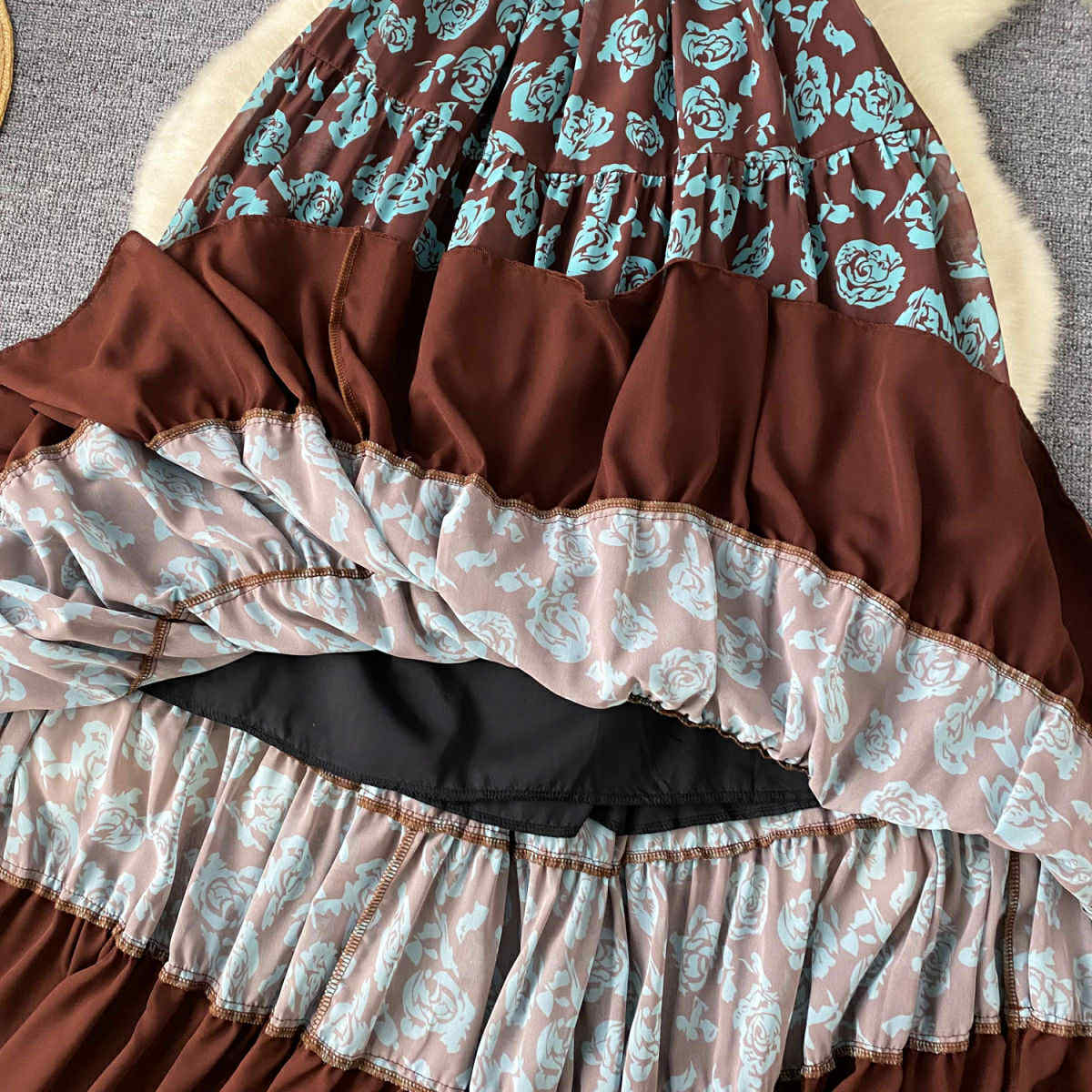 Floral Vintage Ruffle Maxi Dress – Boho Summer Off-Shoulder Gown