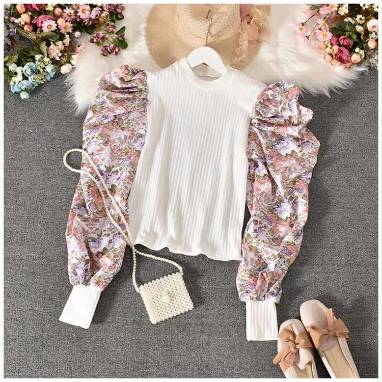 Floral Puff Sleeve Knit Blouse – Elegant Vintage Charm