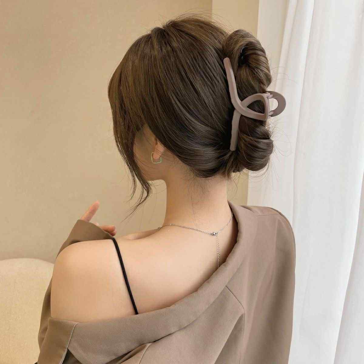 Neutral Matte & Fur Hair Clip Set – 9pcs Premium Collection
