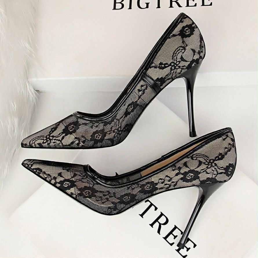 Black Lace Stiletto Heels – Elegant Evening Pumps