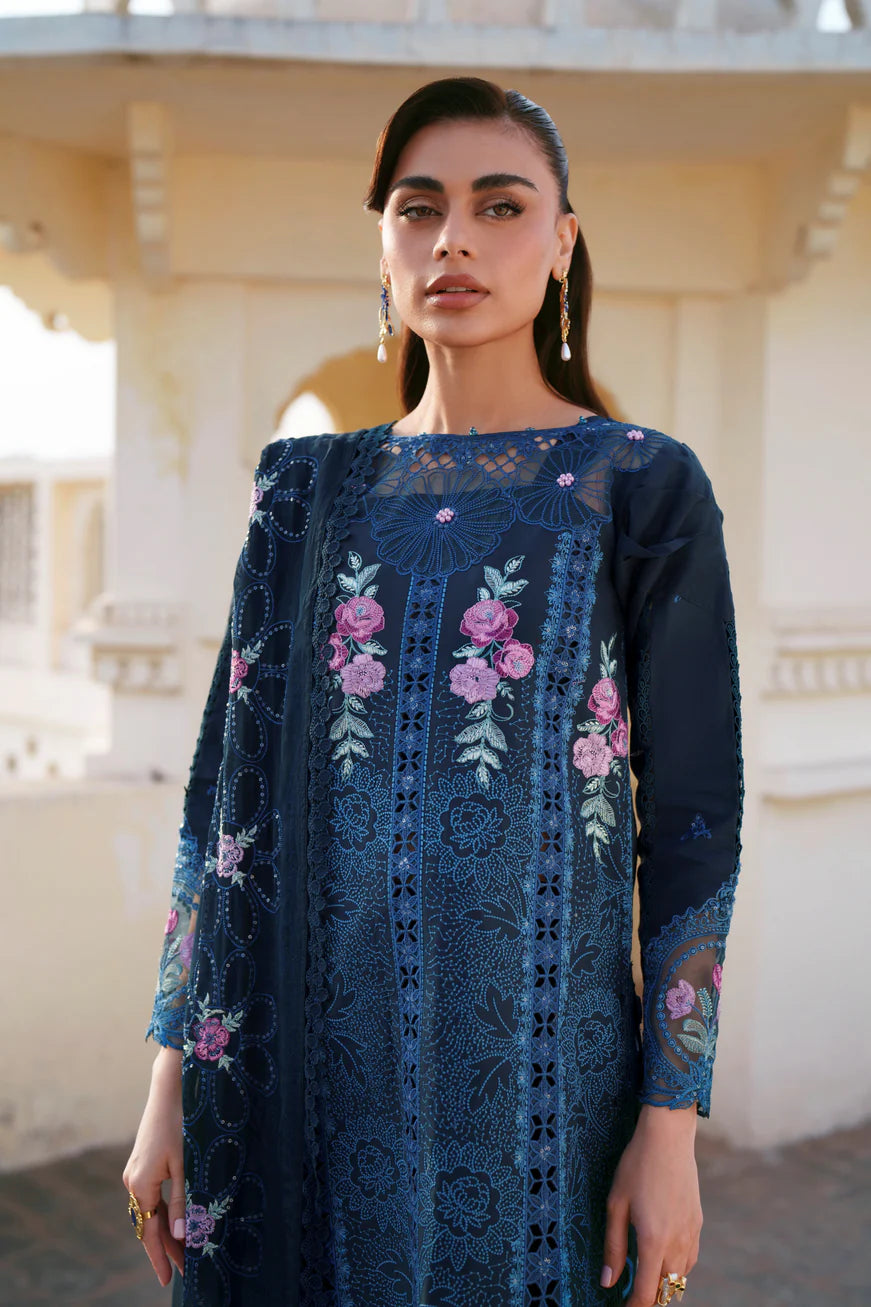 Embroidered Luxury Wear Traditional 3pc Set