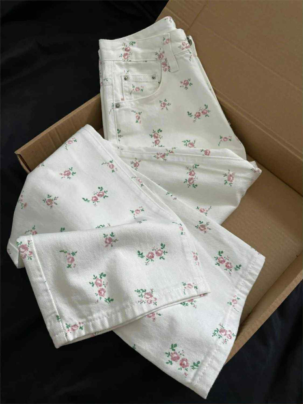 Vintage Rose Print White Denim Jeans