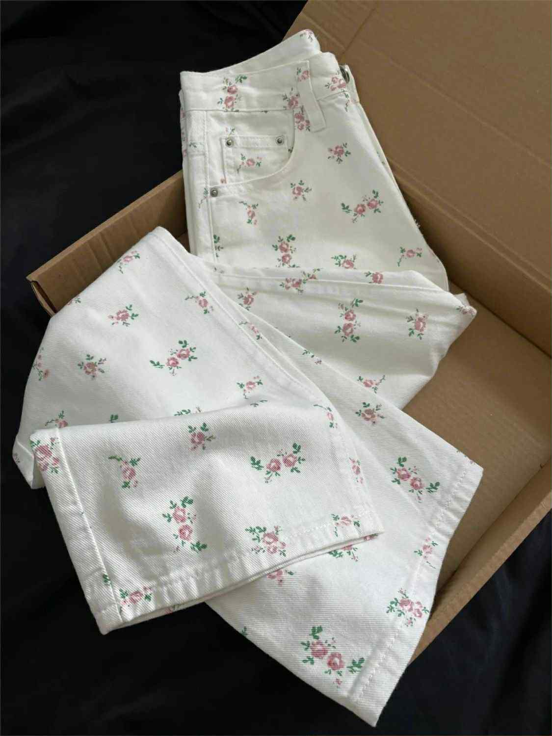 Vintage Rose Print White Denim Jeans