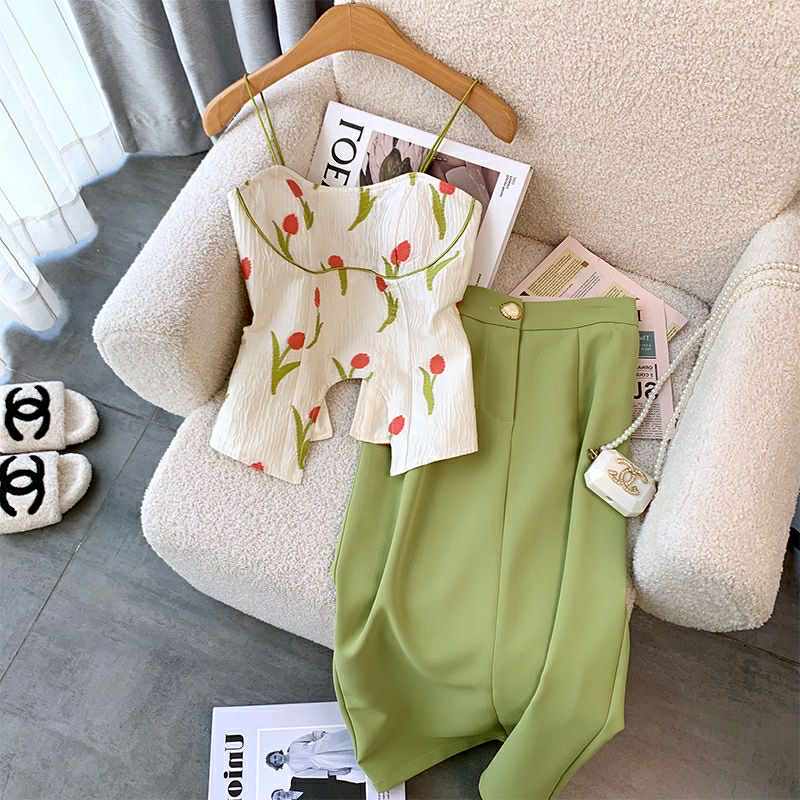 Tulip Print Corset Top & High-Waist Green Skirt – 2 Piece Summer Set