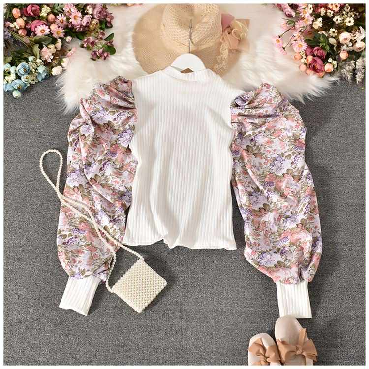 Floral Puff Sleeve Knit Blouse – Elegant Vintage Charm